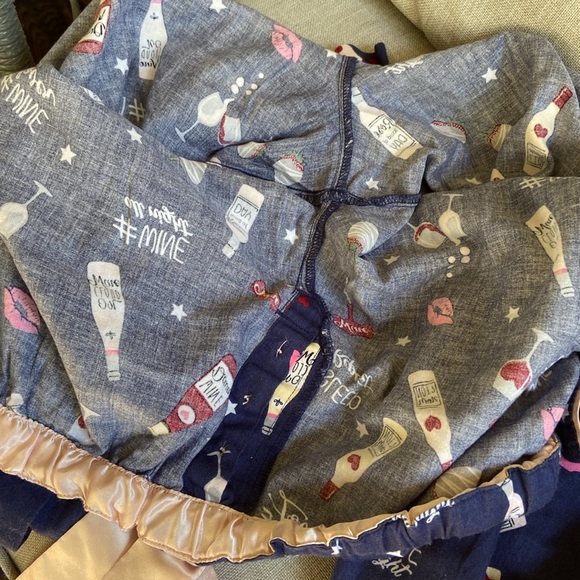 Wine enthusiast women’s size Small S sleepwear pants pajama PJ pant navy funny - Picture 8 of 8